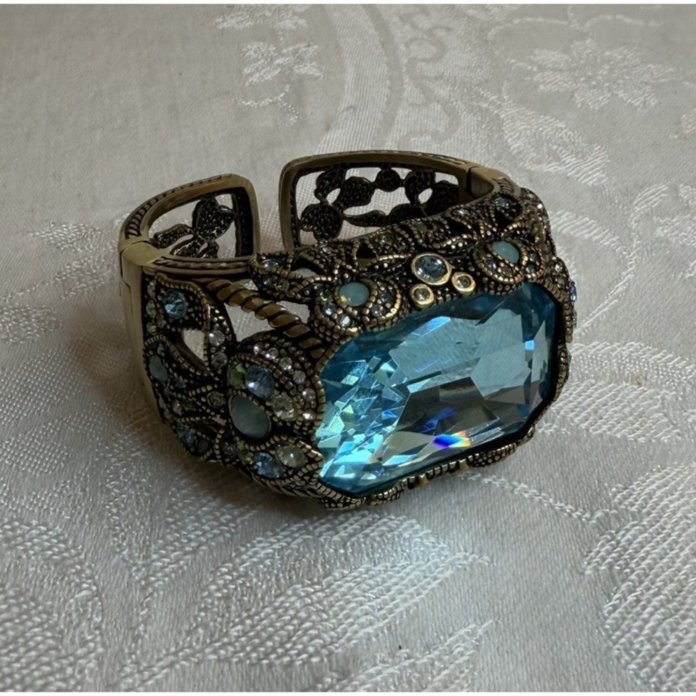 HEIDI DAUS Irresistible Impressions Aqua Blue Hinged Bracelet Cuff Crystal